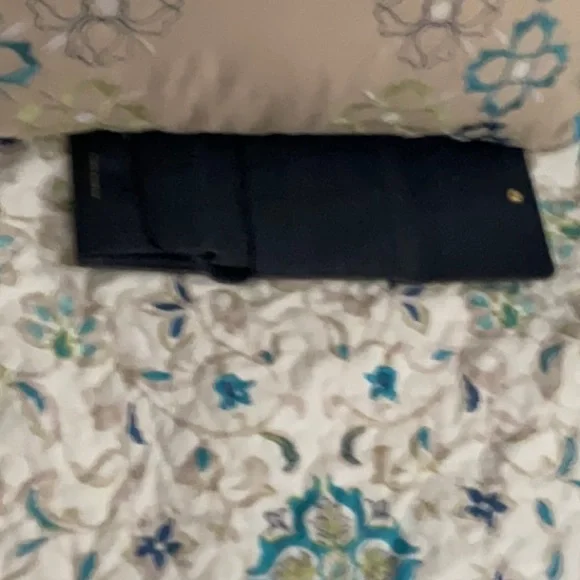 NEW Tory Burch Wallet - Picture 3 of 3